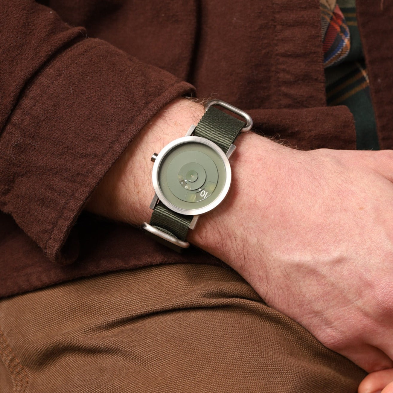 SM-R860NZSAXAA | Galaxy Watch4, 40mm, Silver, Bluetooth | Samsung Business  US